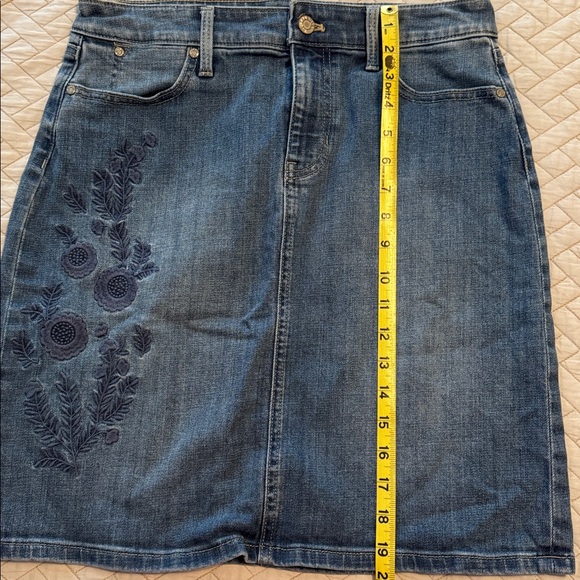 3 for $10 | Talbots Denim Skirt with Floral Embroidery - Picture 5 of 6